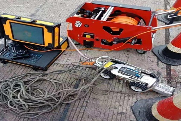 红塔CCTV管道检测机器人